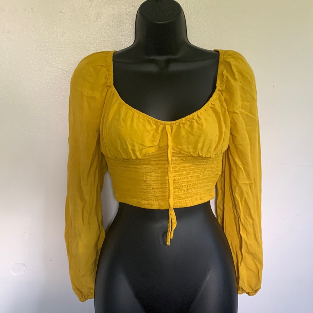 Runched crop top